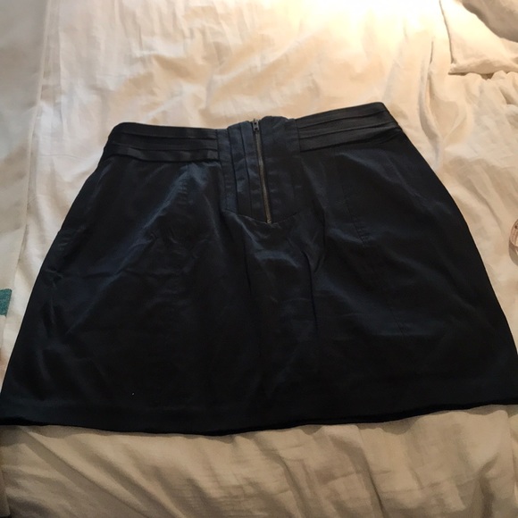 Silence & Noise Mini Skirt - Picture 2 of 6